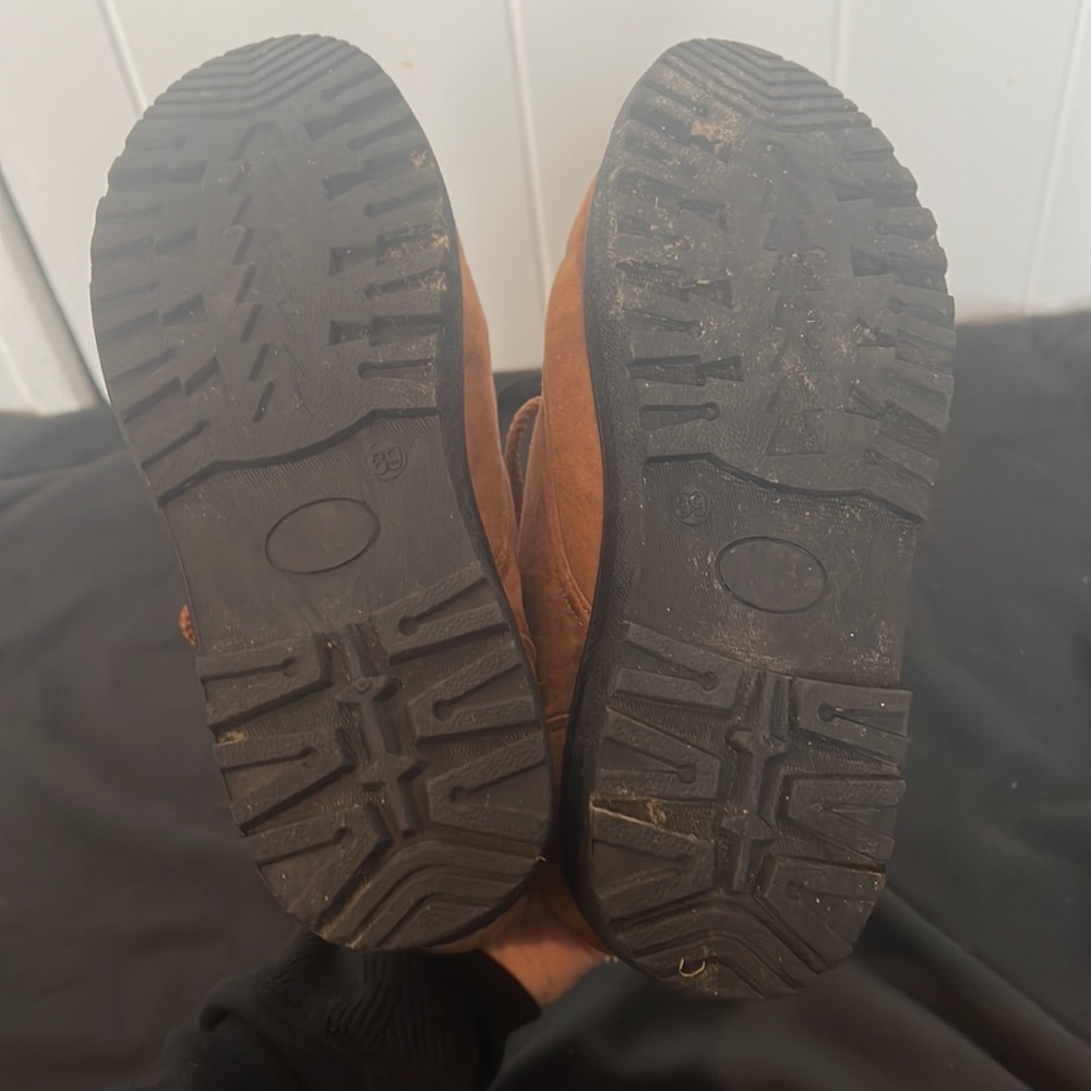 SQL Cozy Boots - Picture 5 of 6